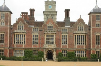 Perinnönjako – Kun miljonääritäti heittää veivinsä